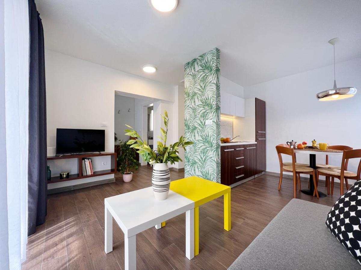 Apartments Teodora Maria Novigrad  Екстер'єр фото