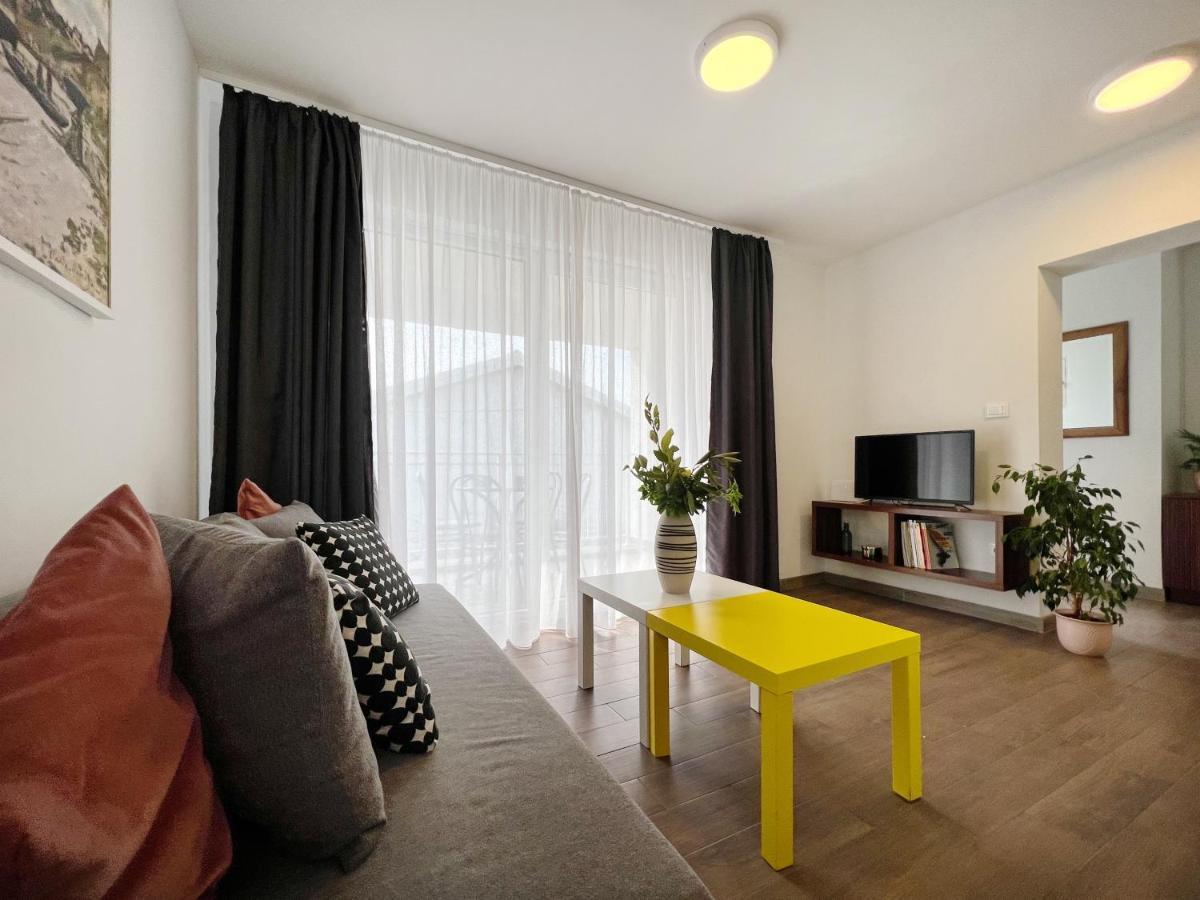 Apartments Teodora Maria Novigrad  Екстер'єр фото