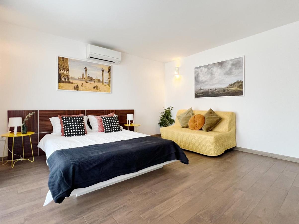 Apartments Teodora Maria Novigrad  Екстер'єр фото