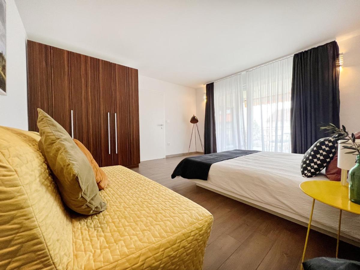 Apartments Teodora Maria Novigrad  Екстер'єр фото
