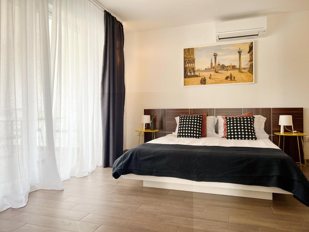 Apartments Teodora Maria Novigrad  Екстер'єр фото
