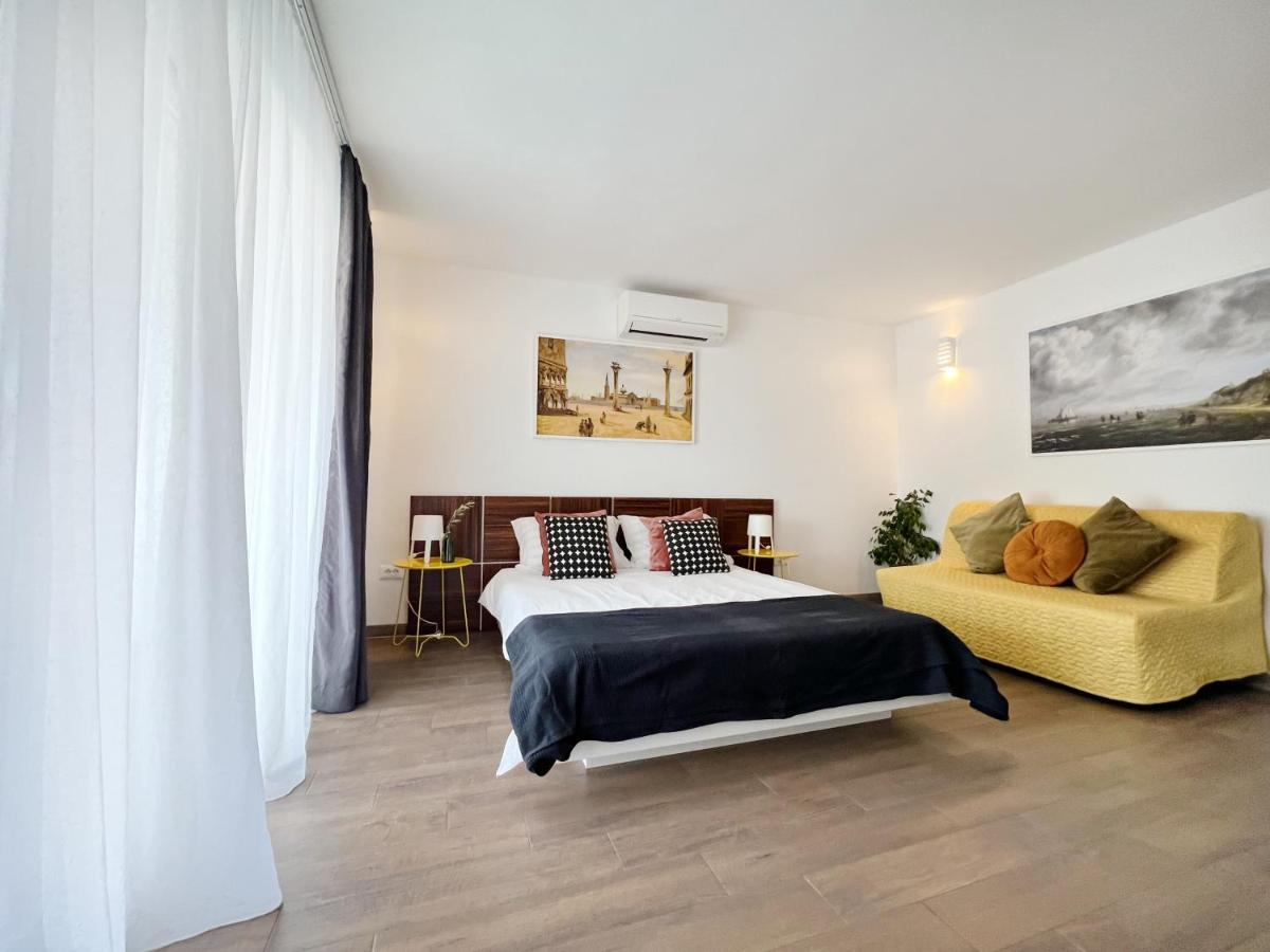 Apartments Teodora Maria Novigrad  Екстер'єр фото