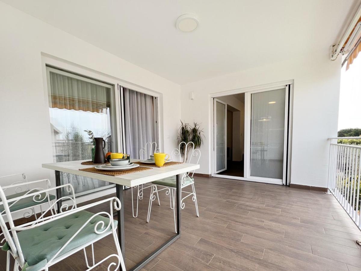 Apartments Teodora Maria Novigrad  Екстер'єр фото