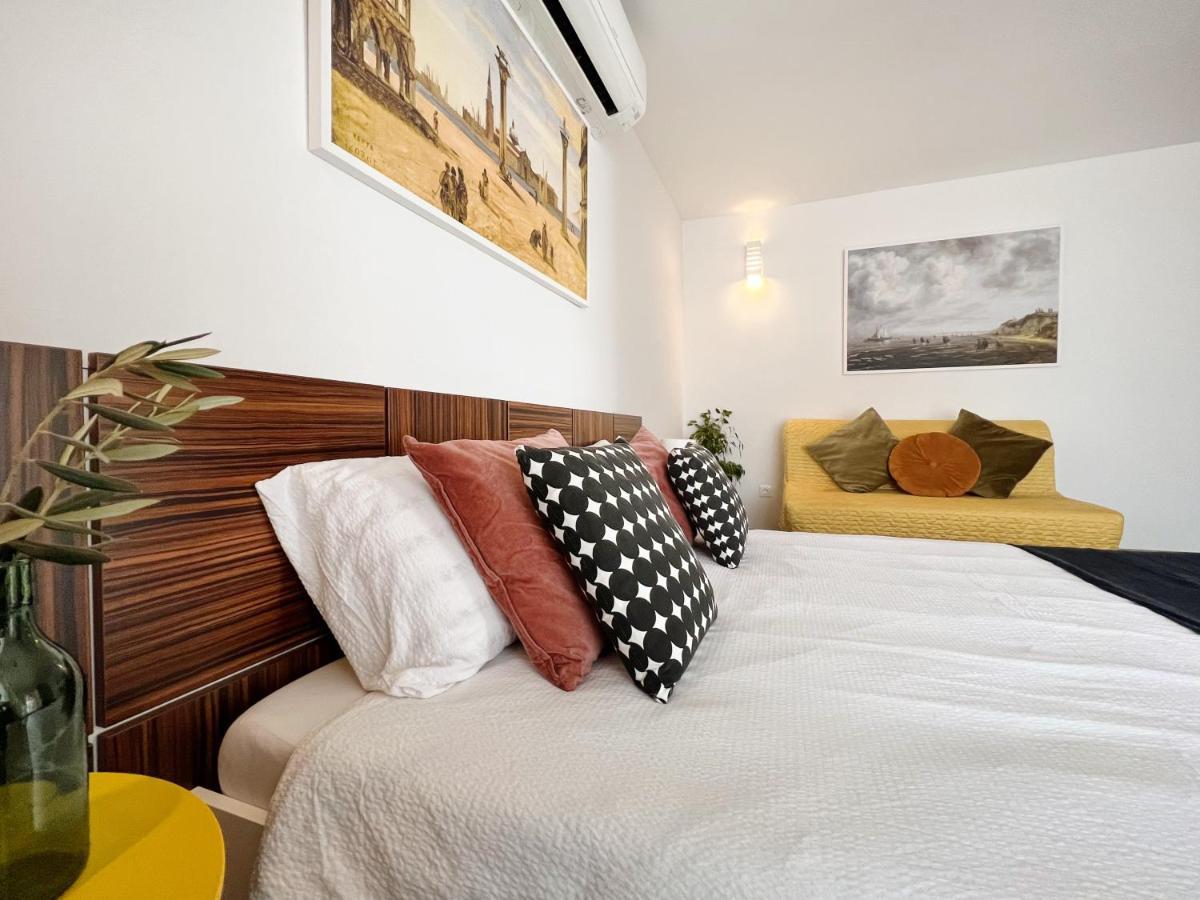 Apartments Teodora Maria Novigrad  Екстер'єр фото